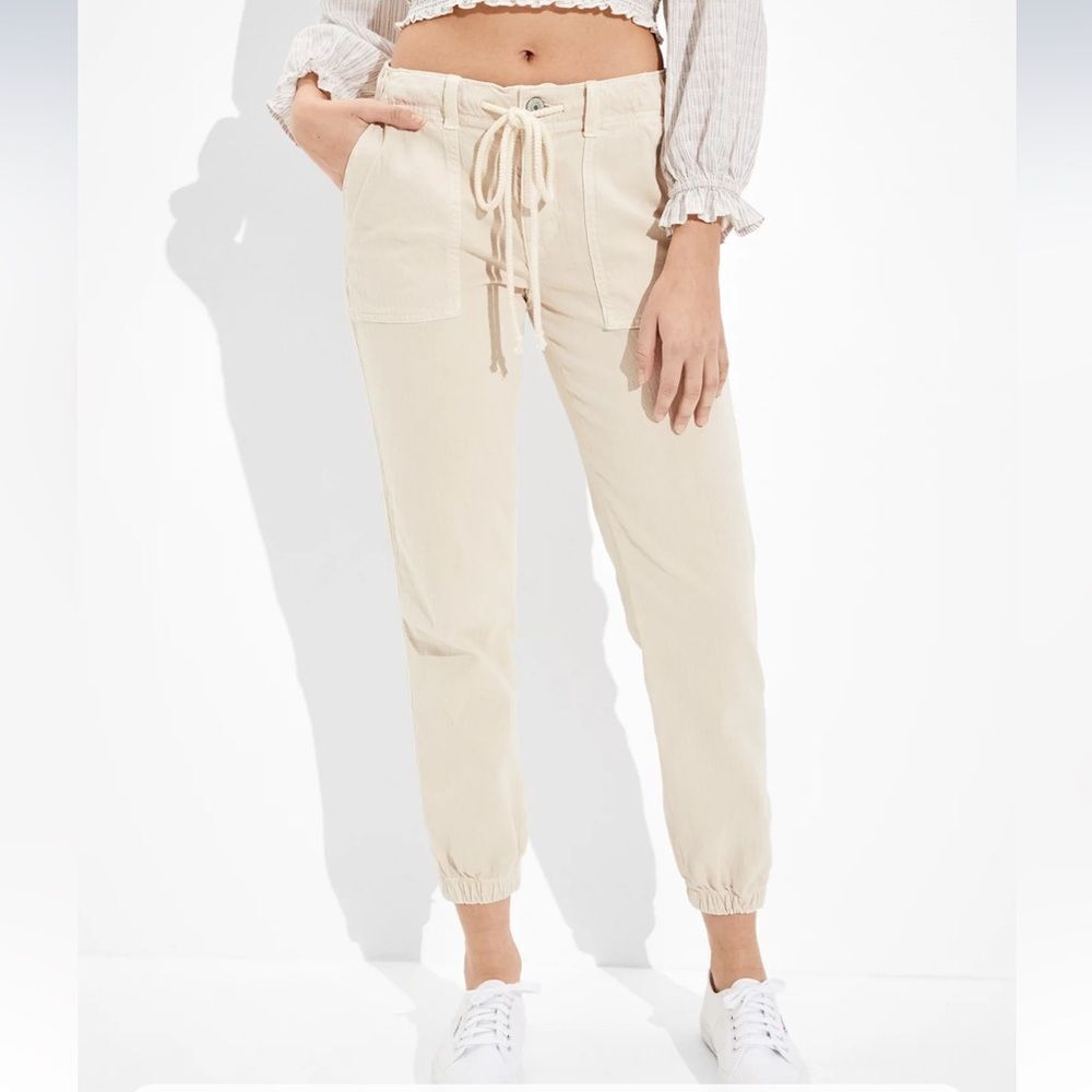 American Eagle Tan Beige Joggers Pants